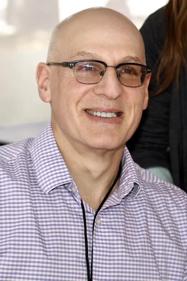 Gordon Korman avatar