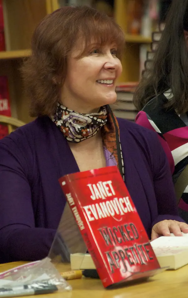 Janet Evanovich avatar
