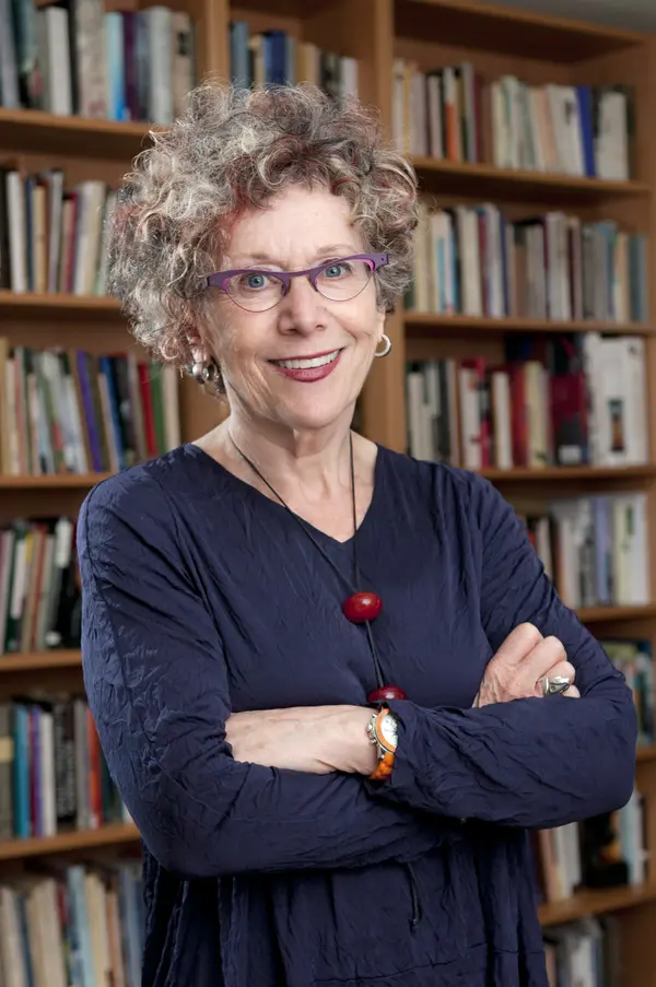 Lorna Crozier avatar