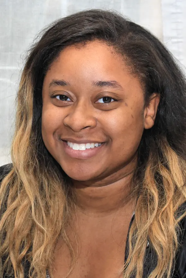 Phoebe Robinson avatar