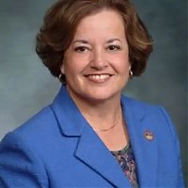 Suzanne Williams avatar