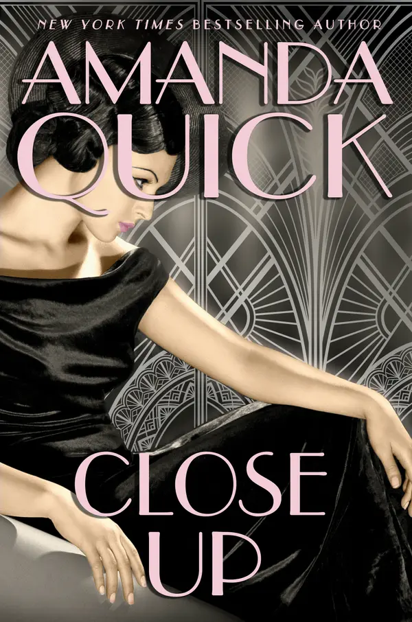 Close Up by Amanda Quick cover