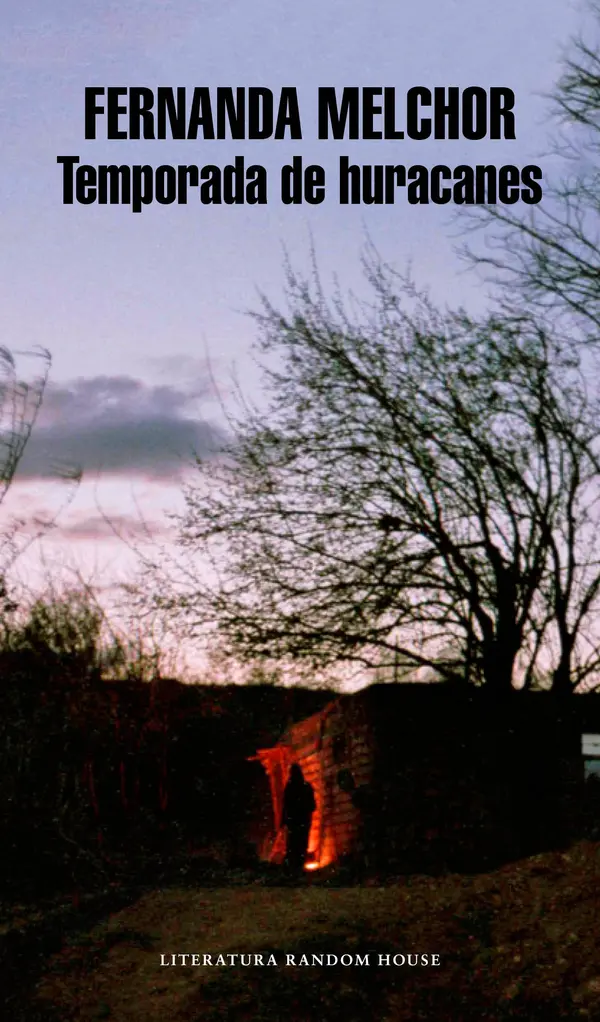 Temporada de huracanes by Fernanda Melchor cover