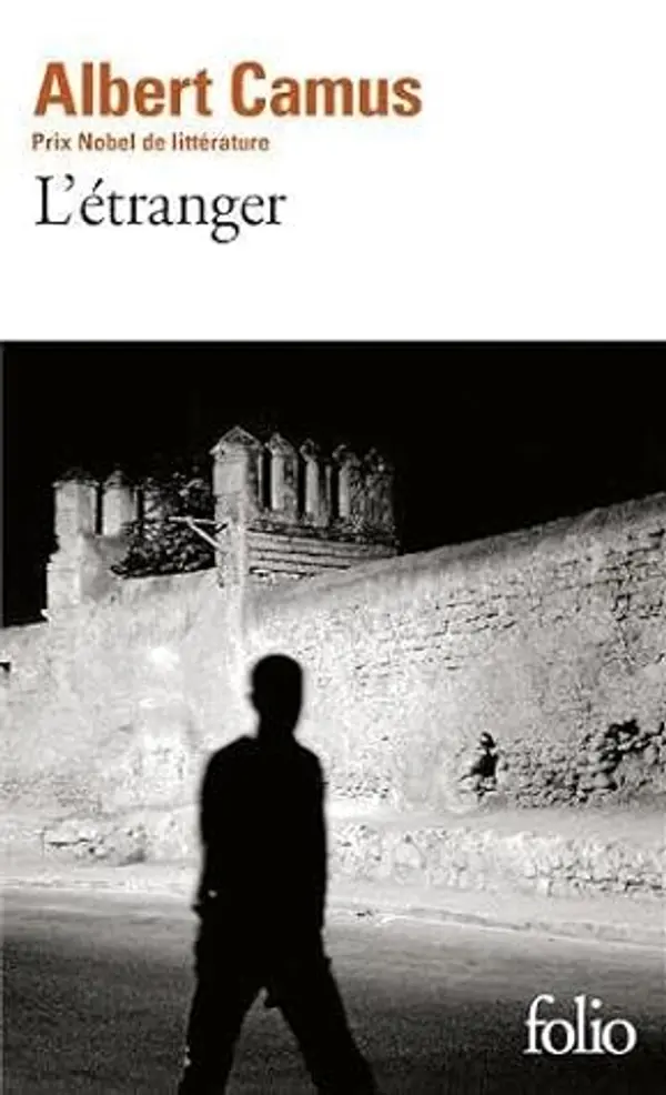 L'Etranger (Collection Folio, 2) (French Edition) Publisher: Gallimard by Albert Camus cover