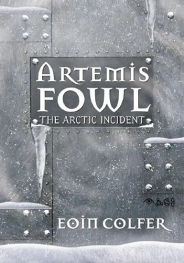 The Arctic Incident (Artemis Fowl, #2) by Eoin Colfer cover