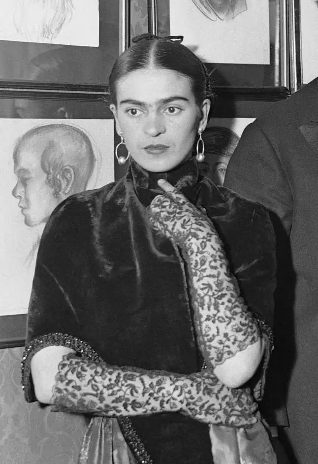 lena_pearl profile pic