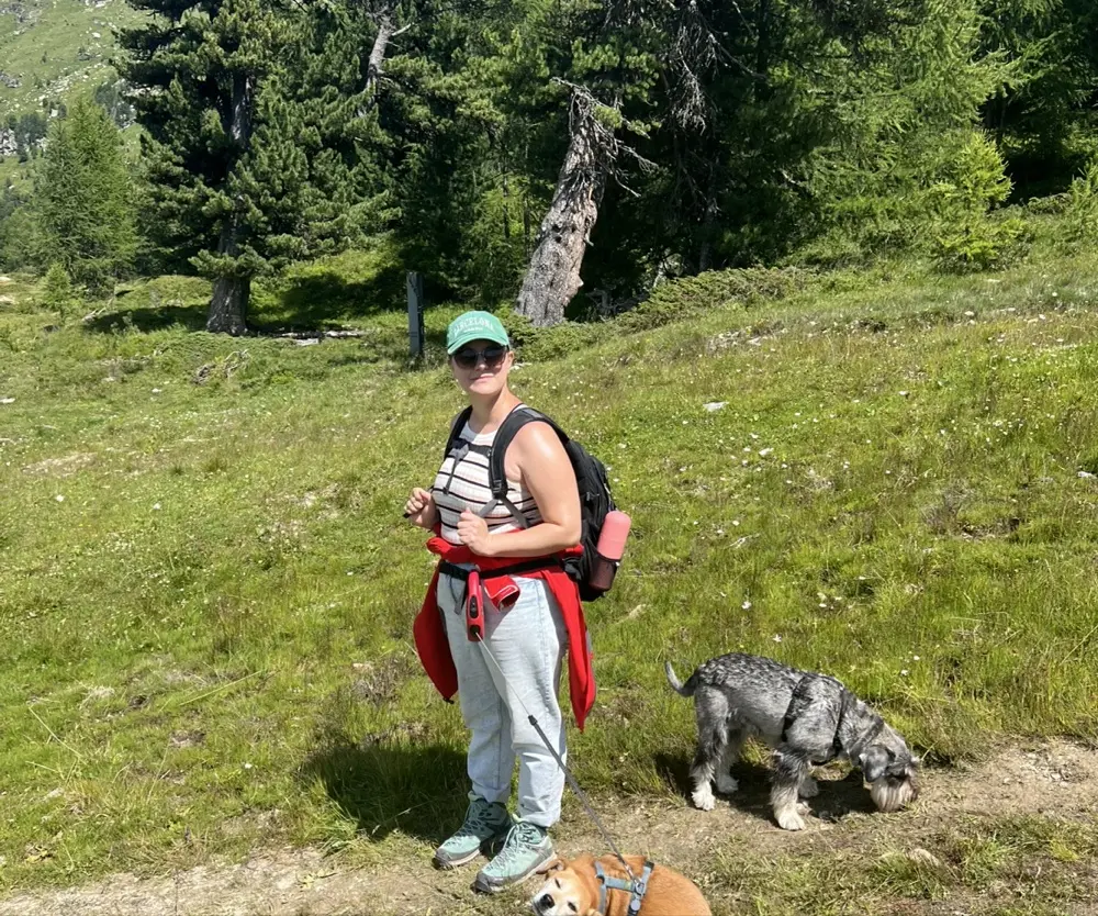 Julia 🌔🤍 profile pic