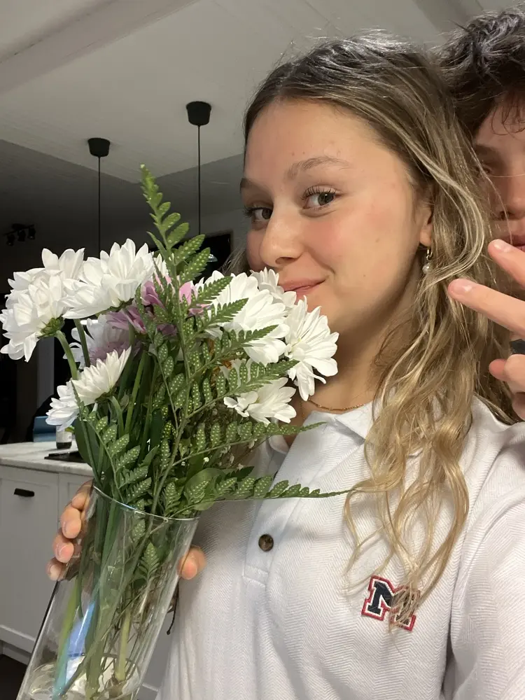 Julia Lessard profile pic