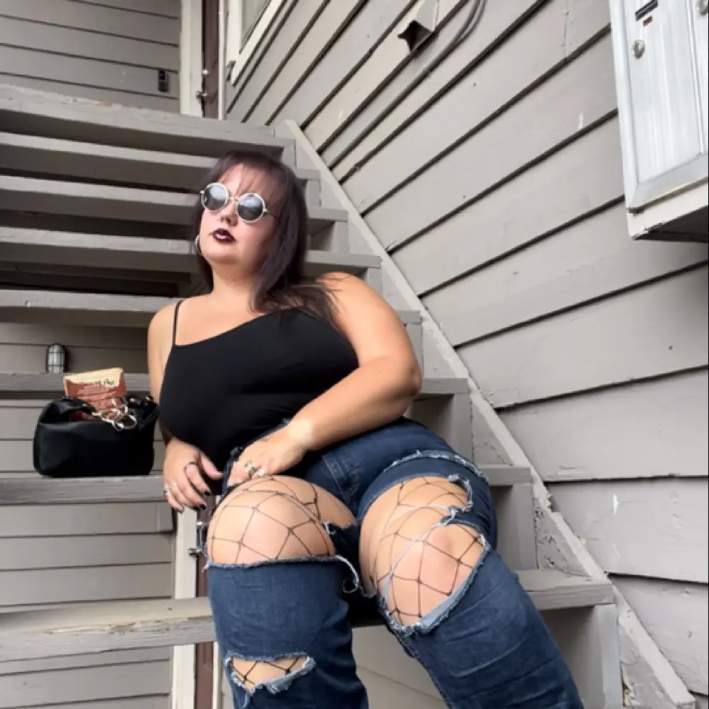 B.is.4.books profile pic