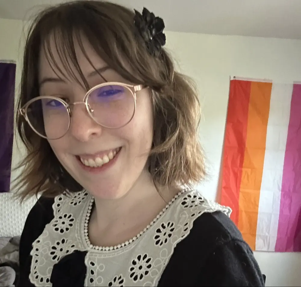 Amber (lesbiautumn) profile pic