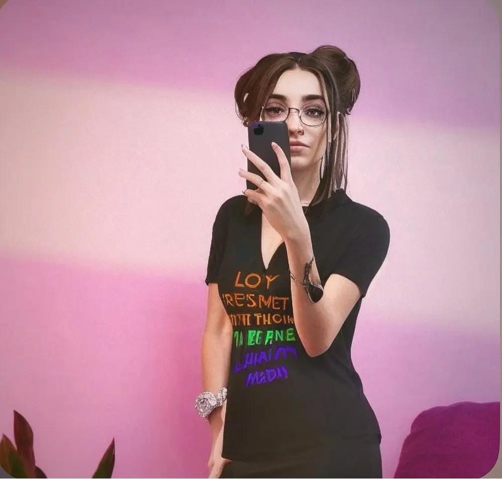 Aurelie Lagrange profile pic