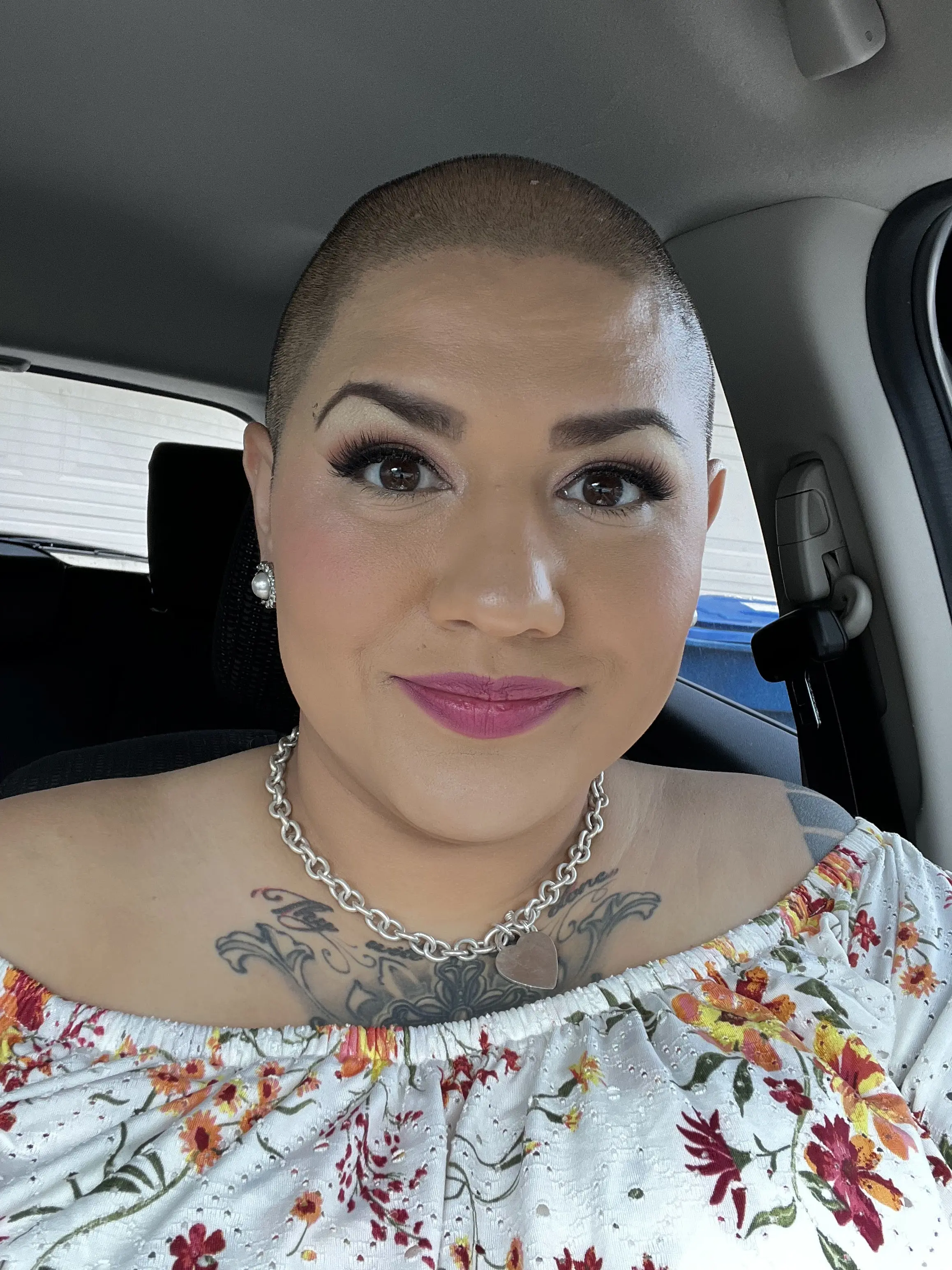 NoseyNelly profile pic