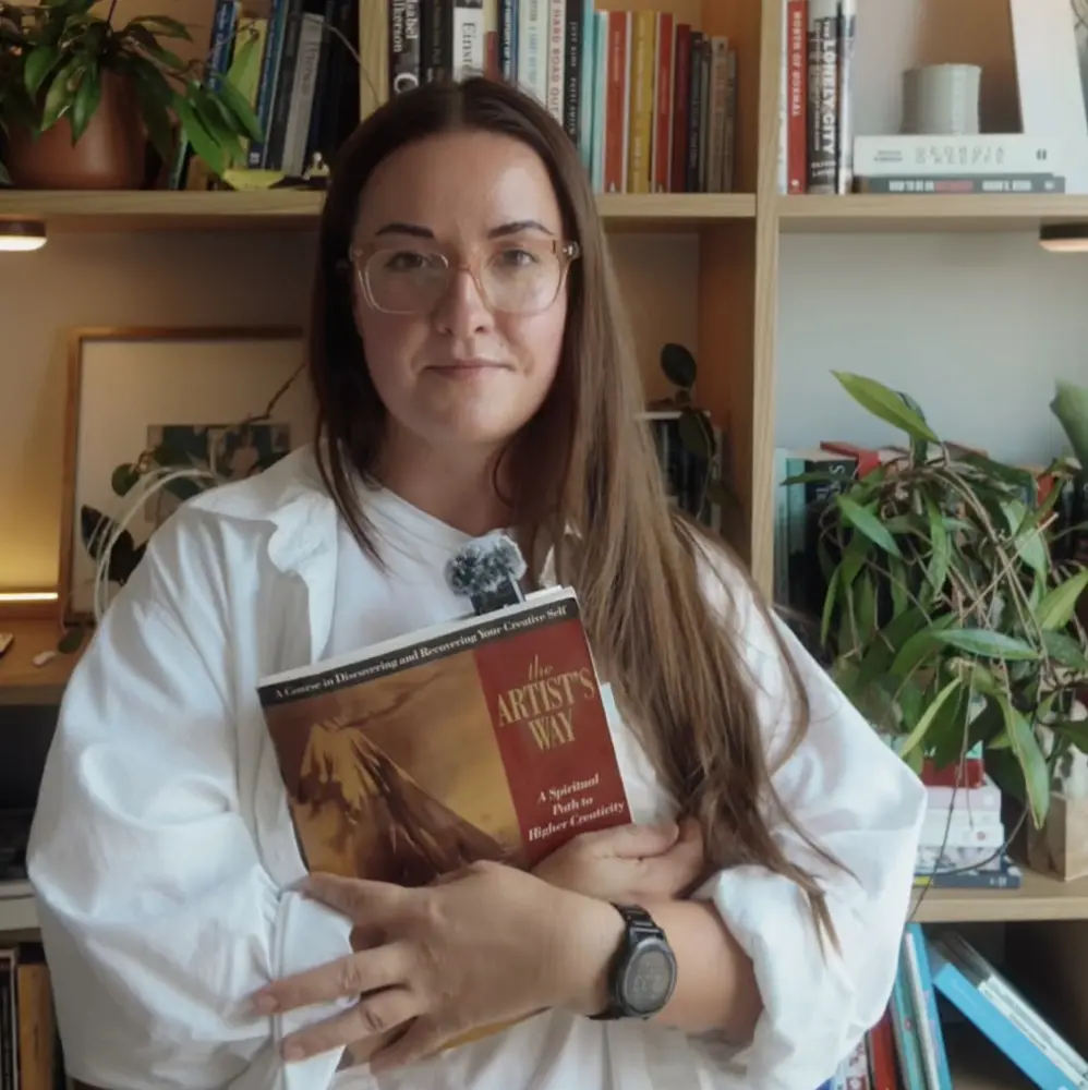 Ula aka avibrantmind profile pic