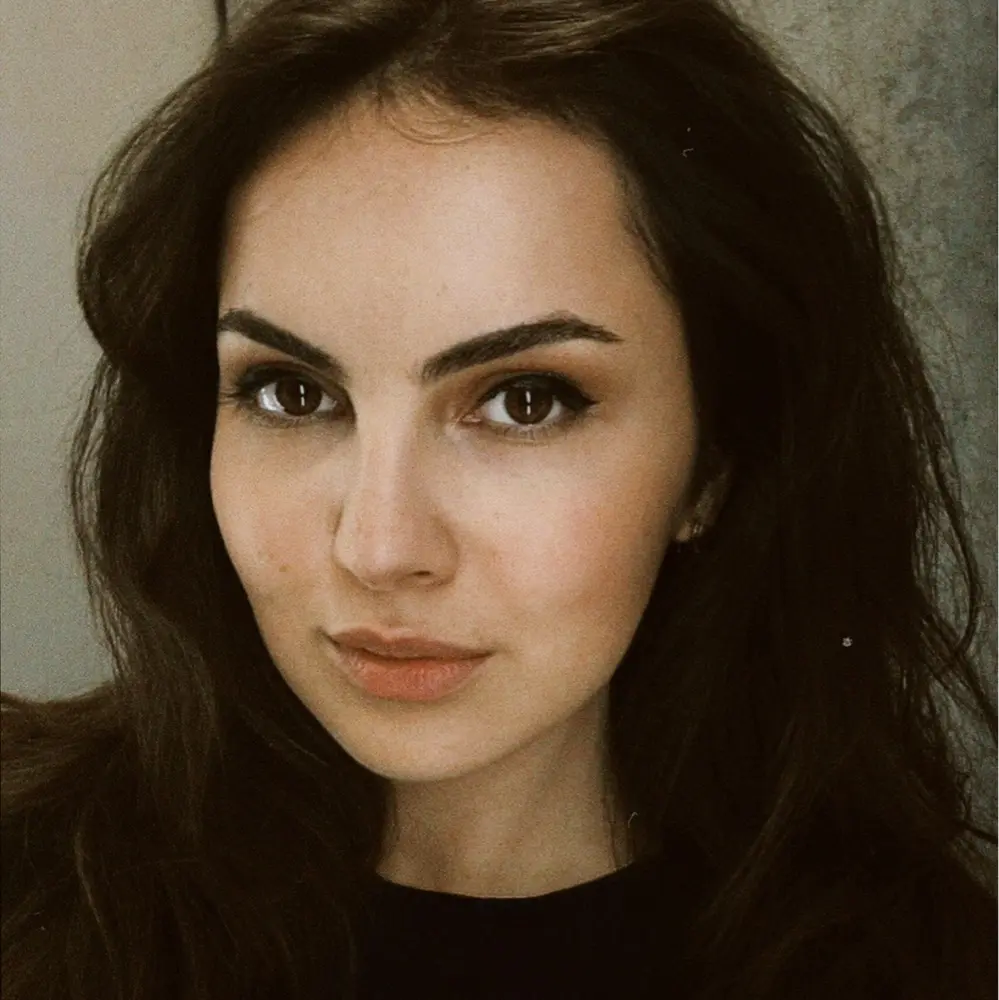 Nilüfer profile pic