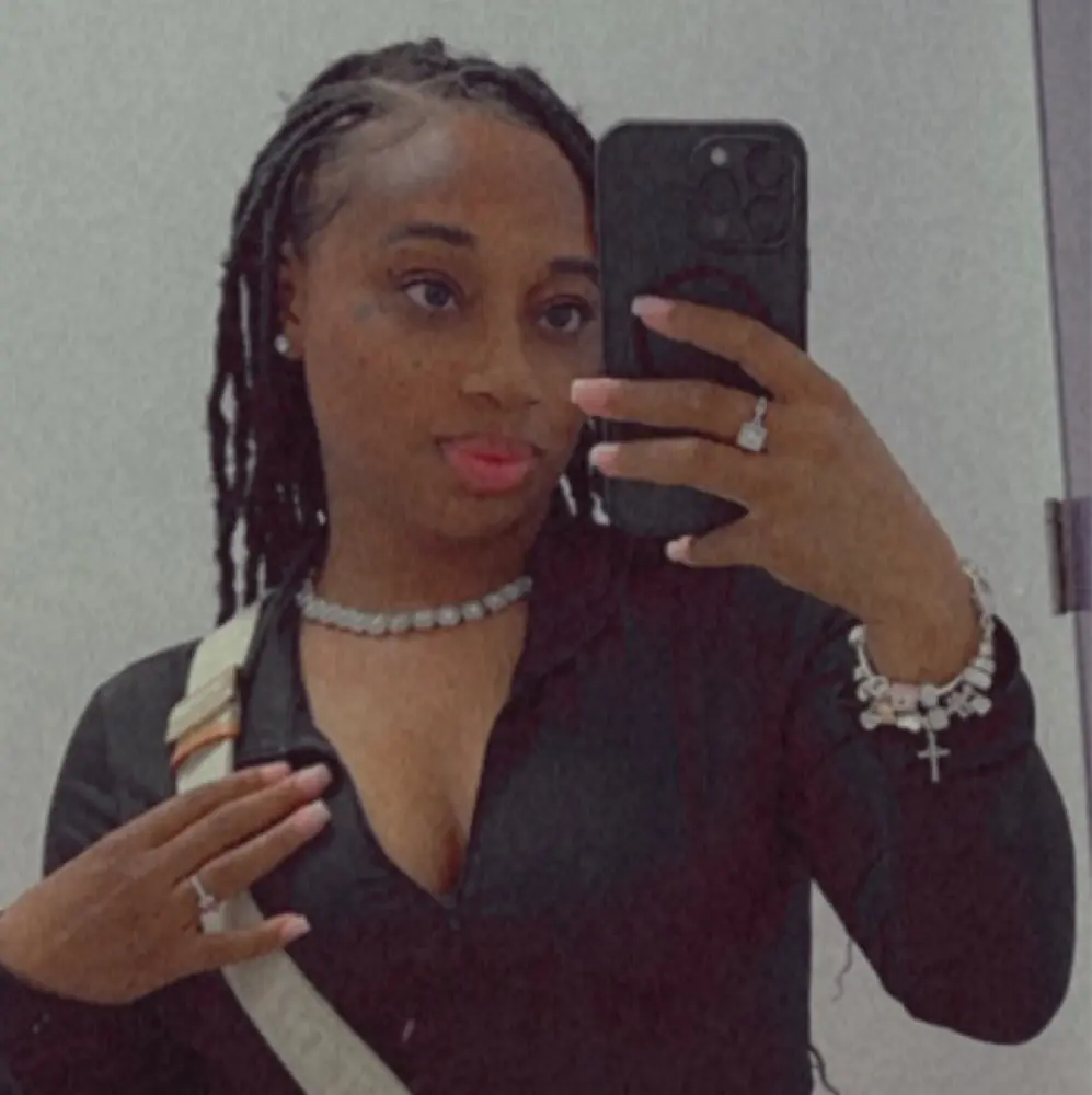 Mika Mac profile pic