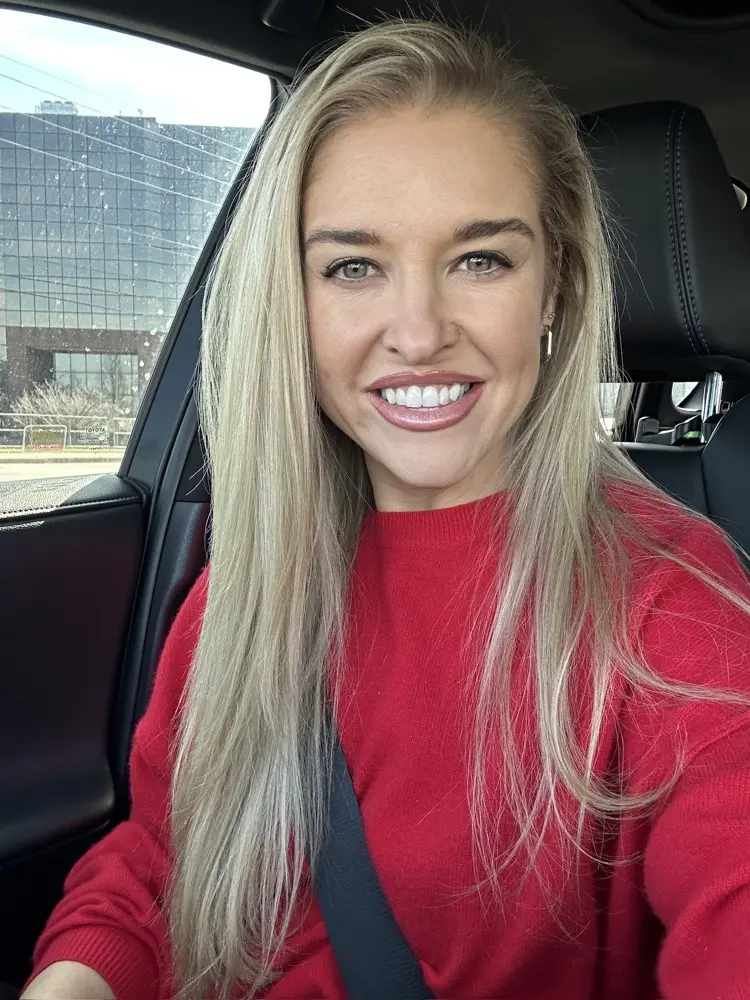 Leslie Snider profile pic