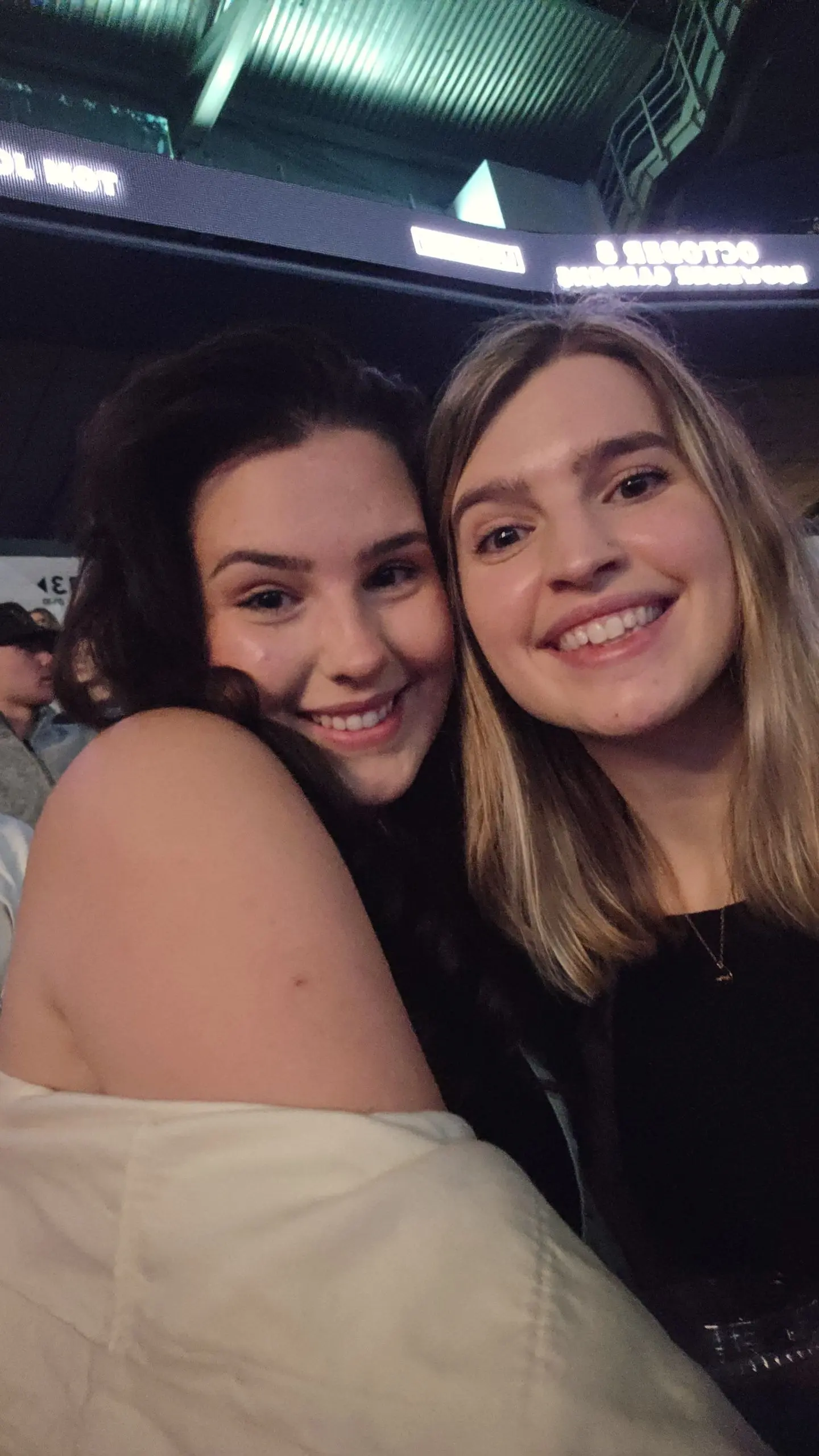 Lara 🍋 profile pic