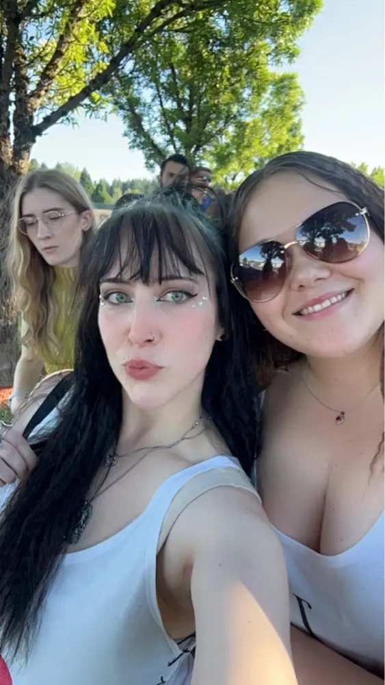 Arielle Hicks profile pic