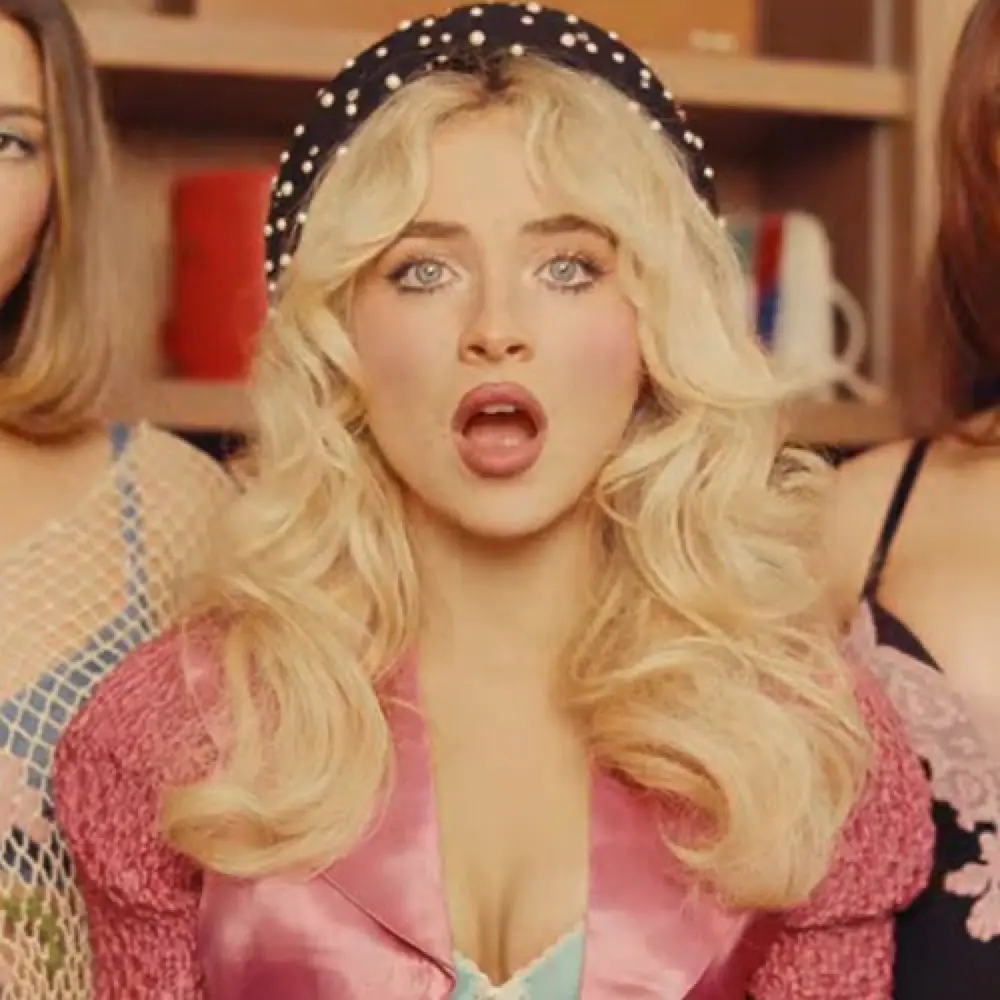 krissy🎀🧚🏽‍♀️, moderator