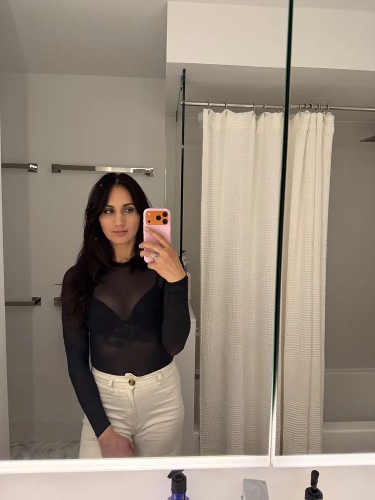 AnyaZoledz profile pic