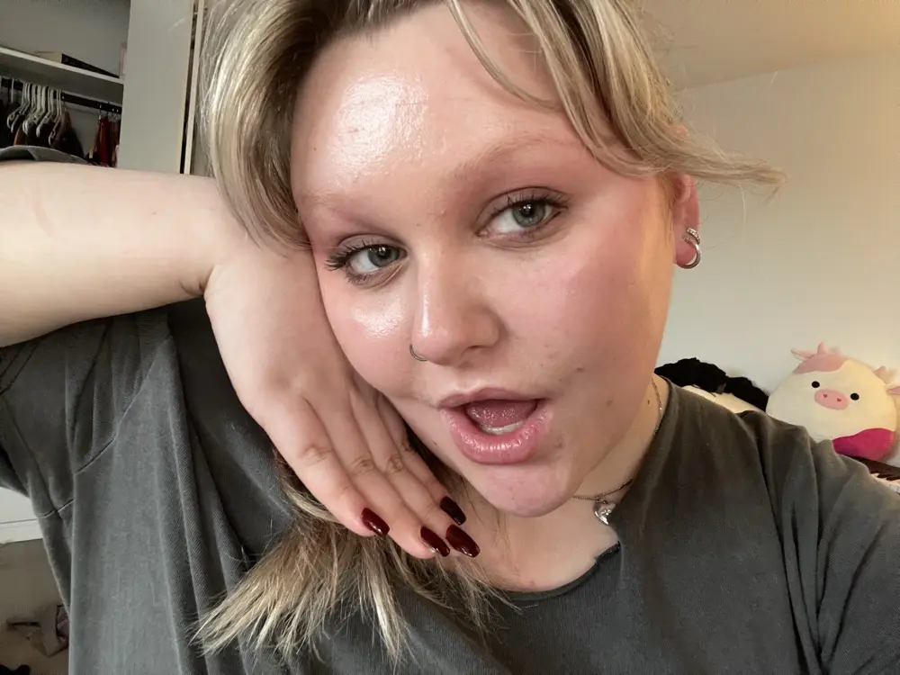 Cassandra Barker profile pic