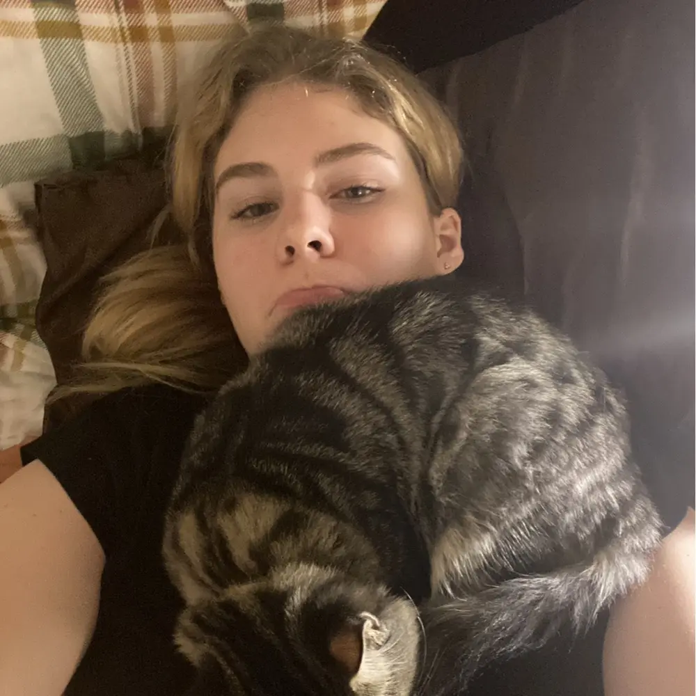 autumn thinks too much profile pic