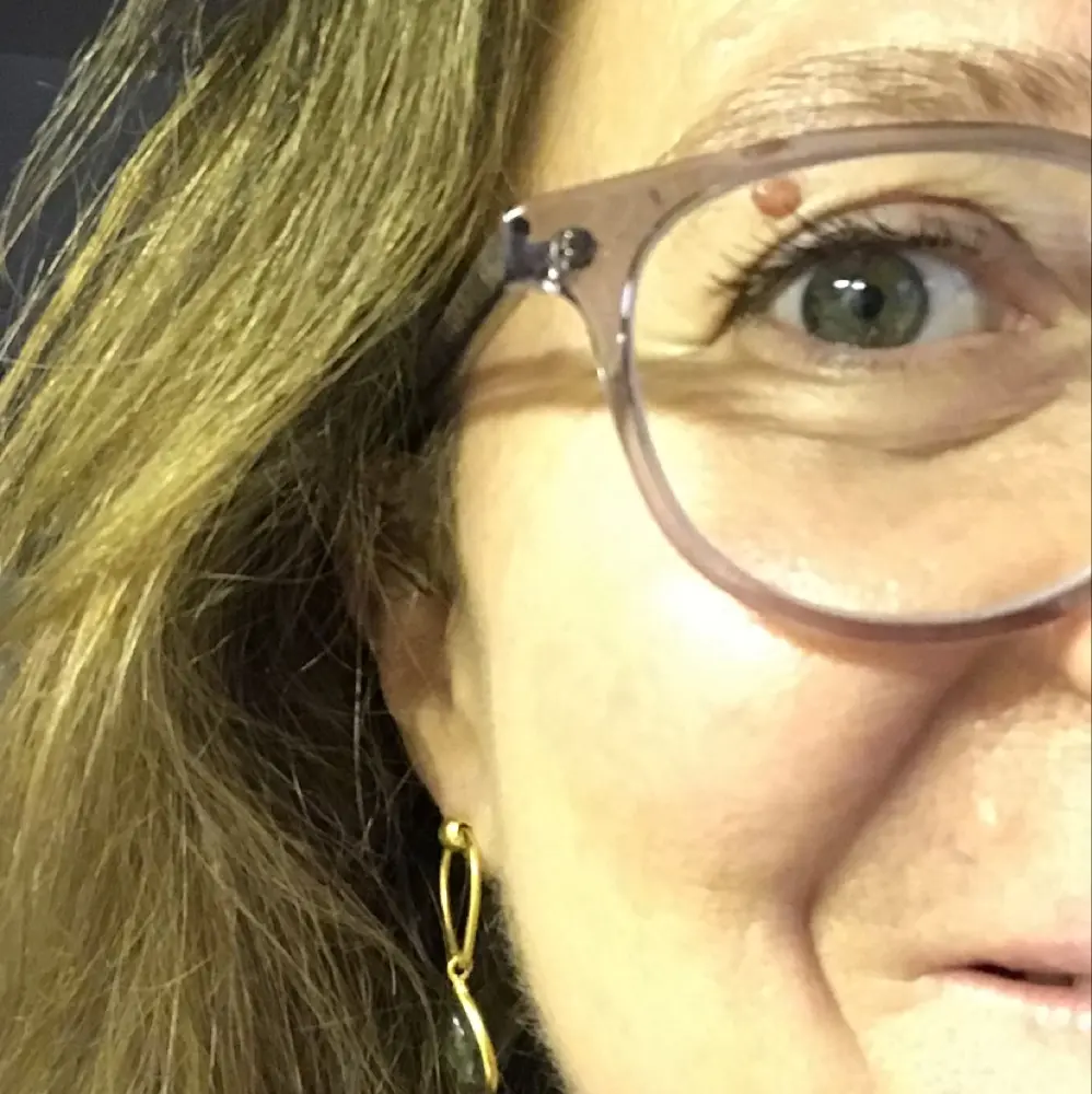 SylvieJS profile pic