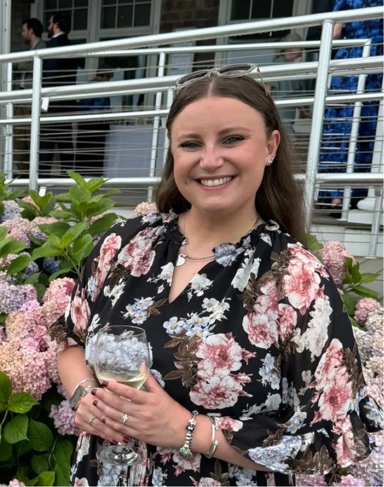 Rebecca H profile pic