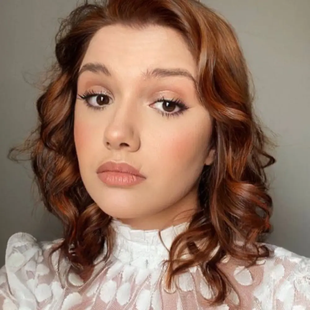 Kimreadsbooks profile pic