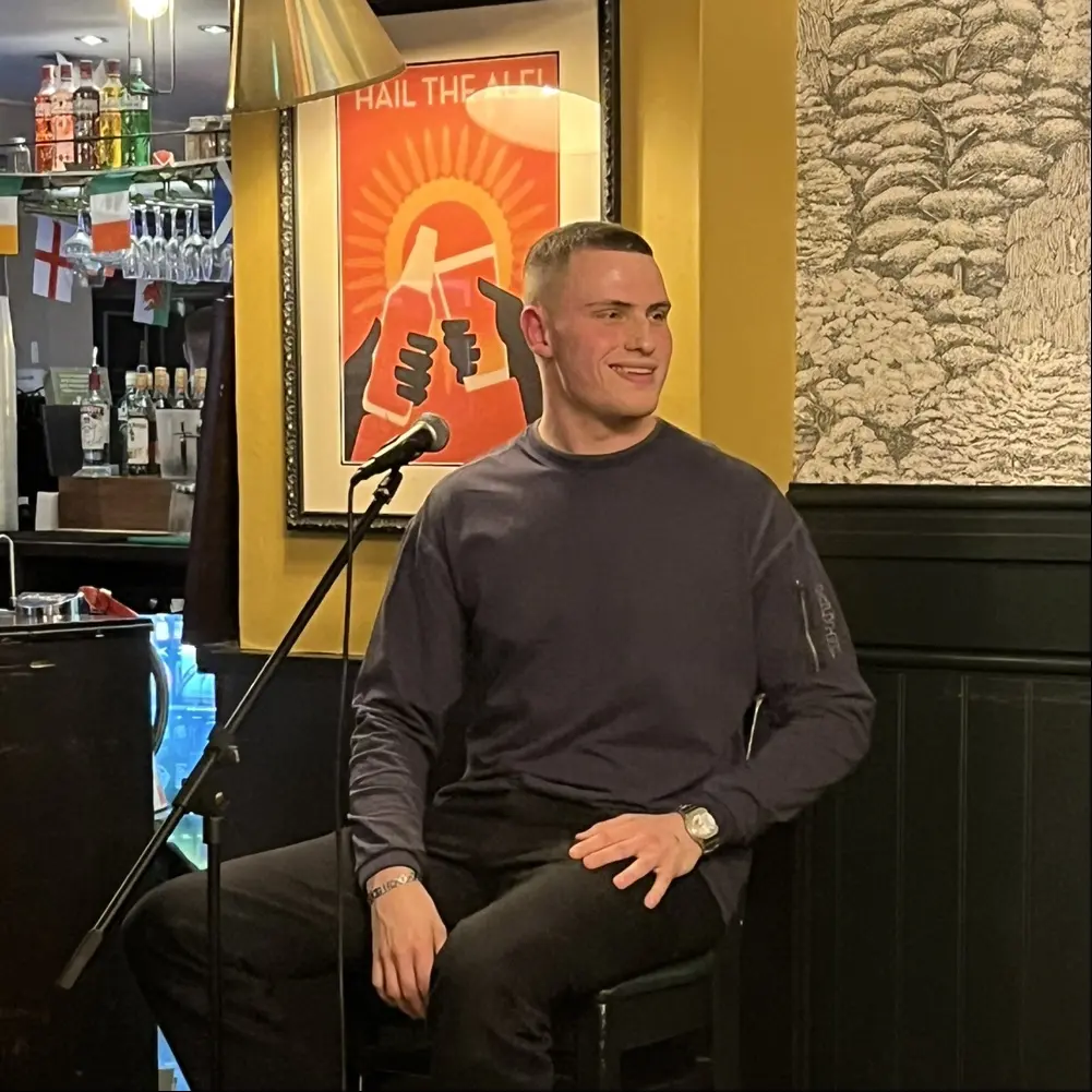 textualtravis profile pic