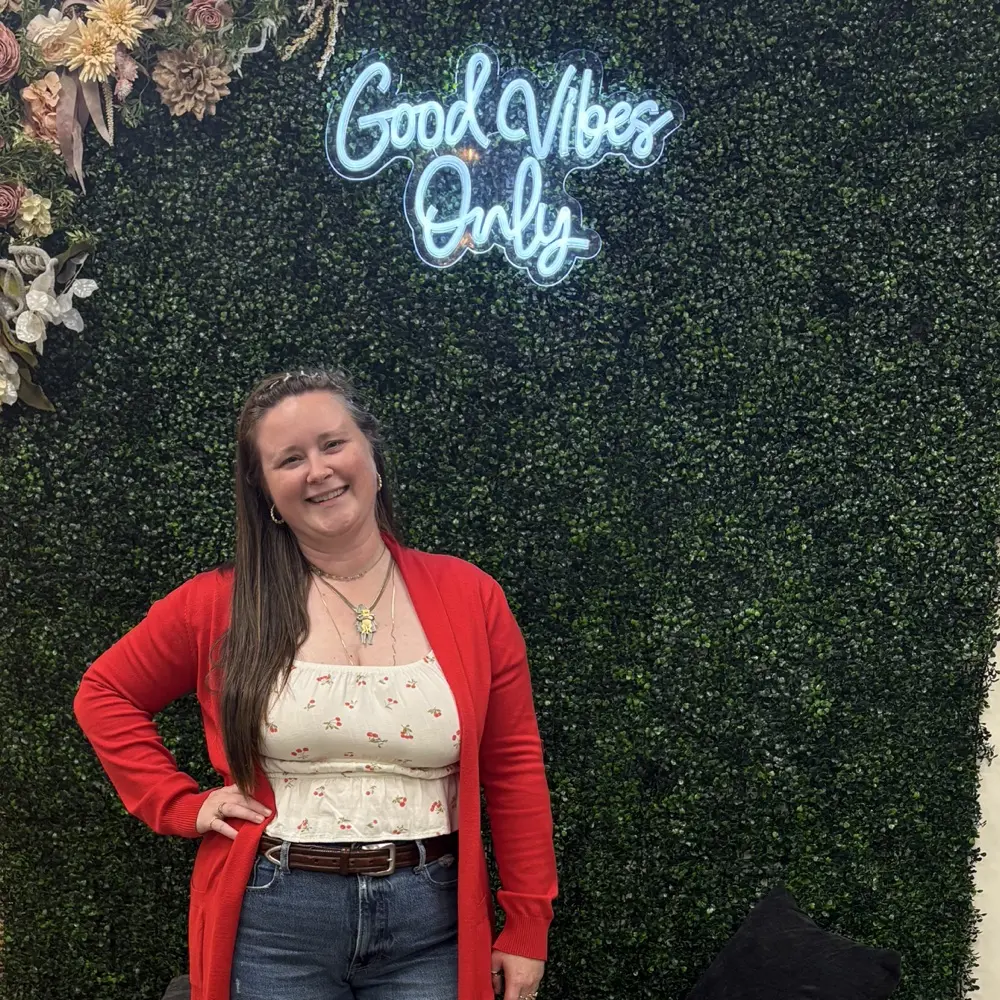 Abigail A. 👯‍♀️, moderator