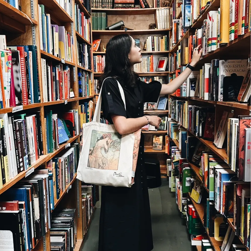 Dahlia (ofpagesandprint) profile pic