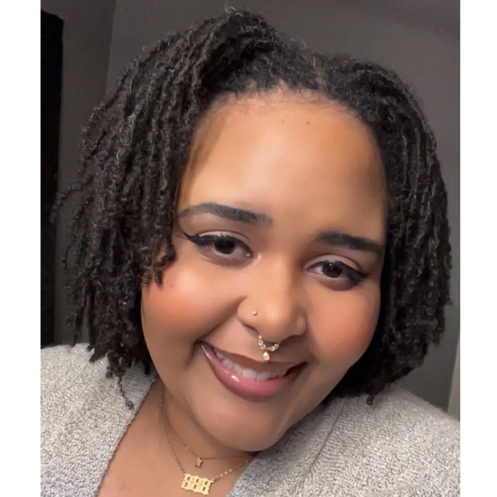 Khaleesi profile pic