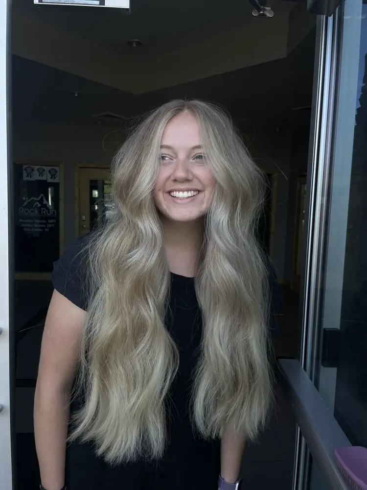 Riley Reads profile pic