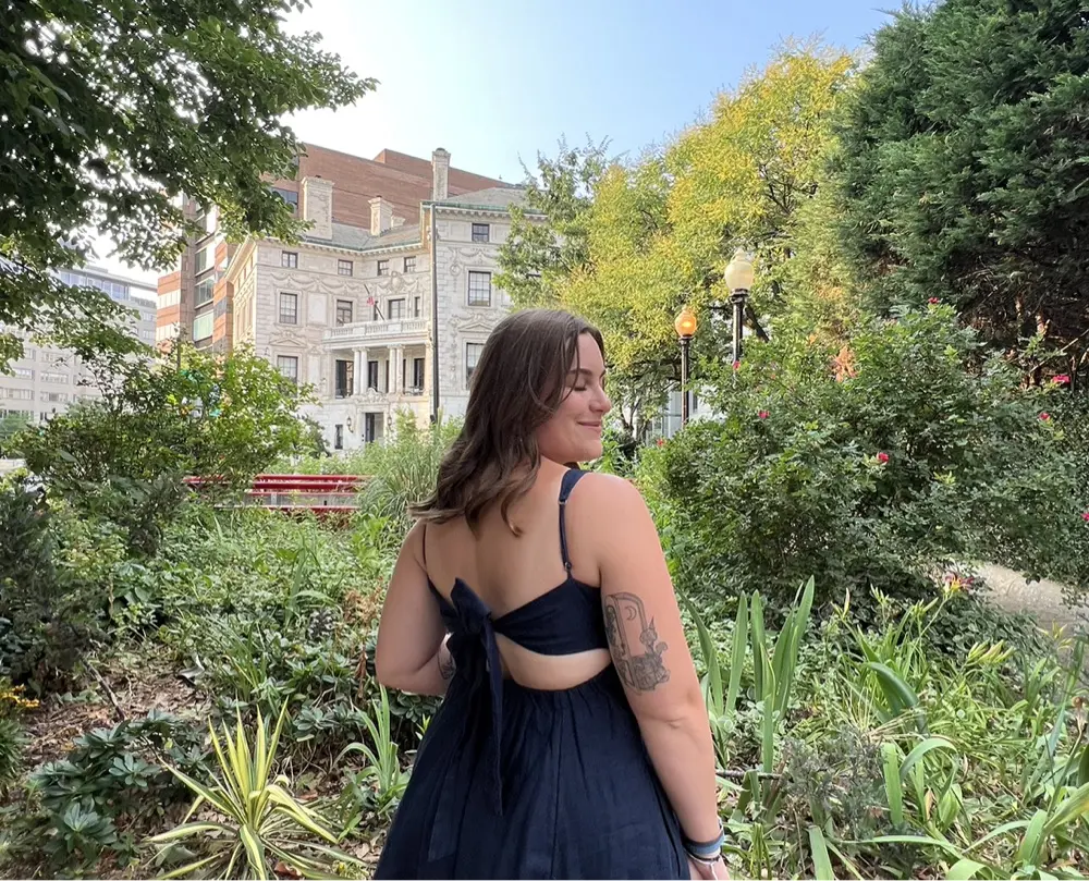 Kaitlynisreading profile pic