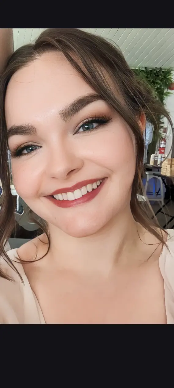 Isabelle profile pic