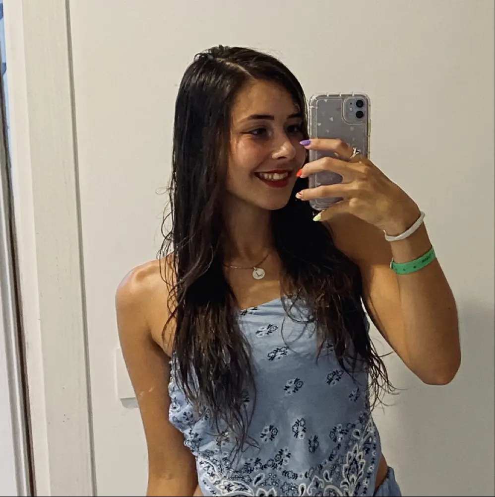 Lara Azevedo 📖💞 profile pic
