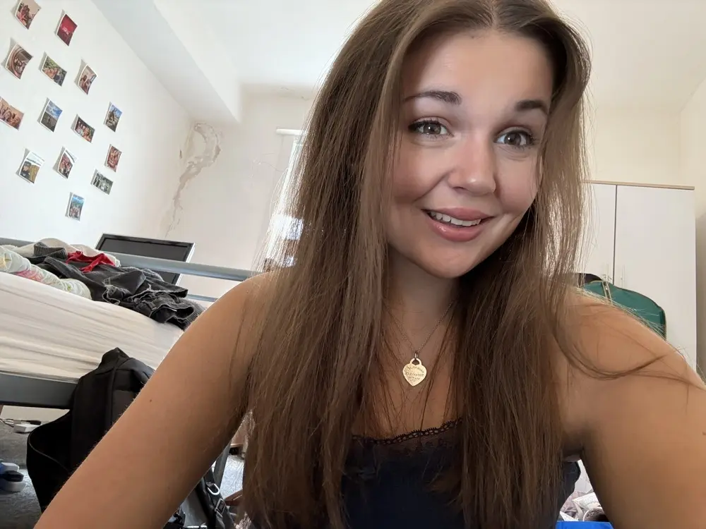 Charlotte profile pic