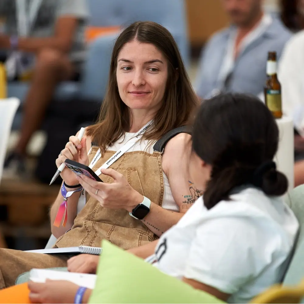 Sara Luna profile pic