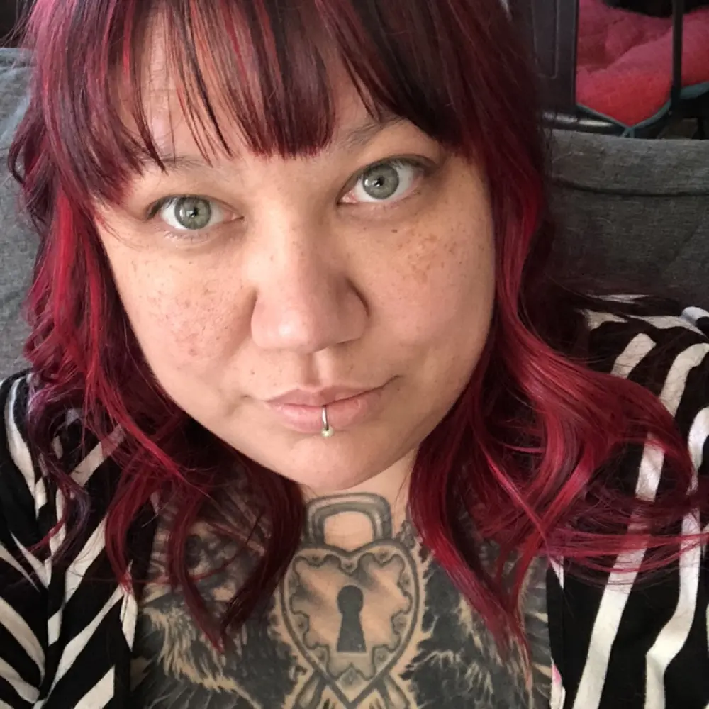 SadieRuin profile pic