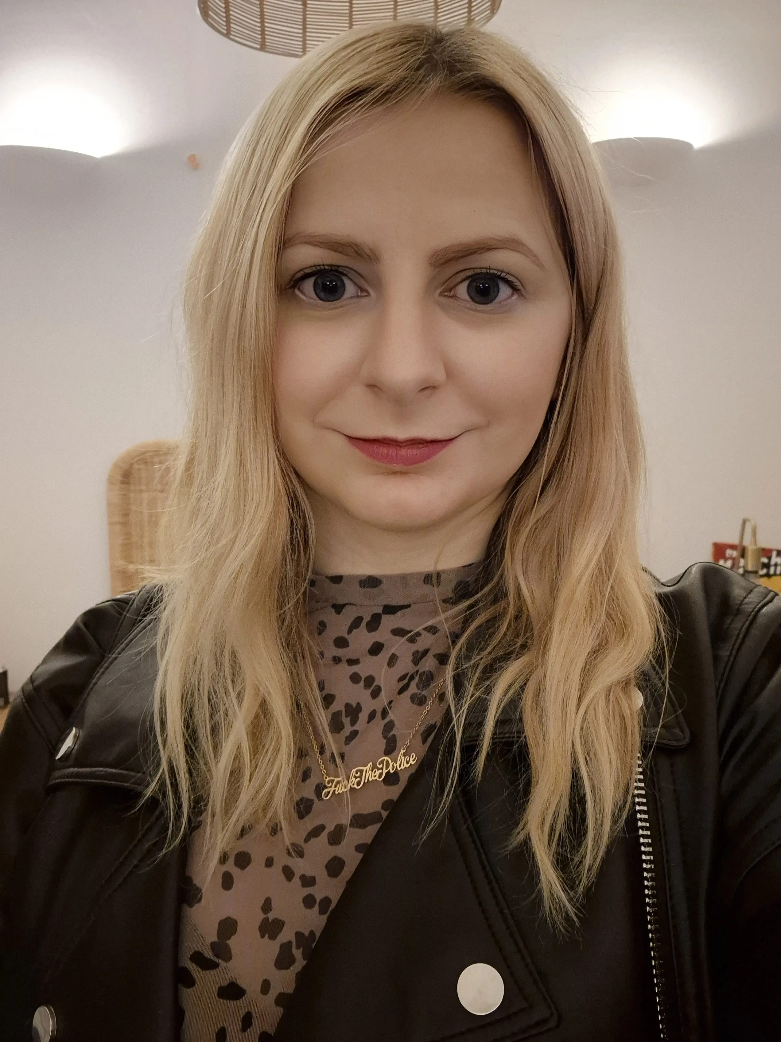 Hannee24 profile pic