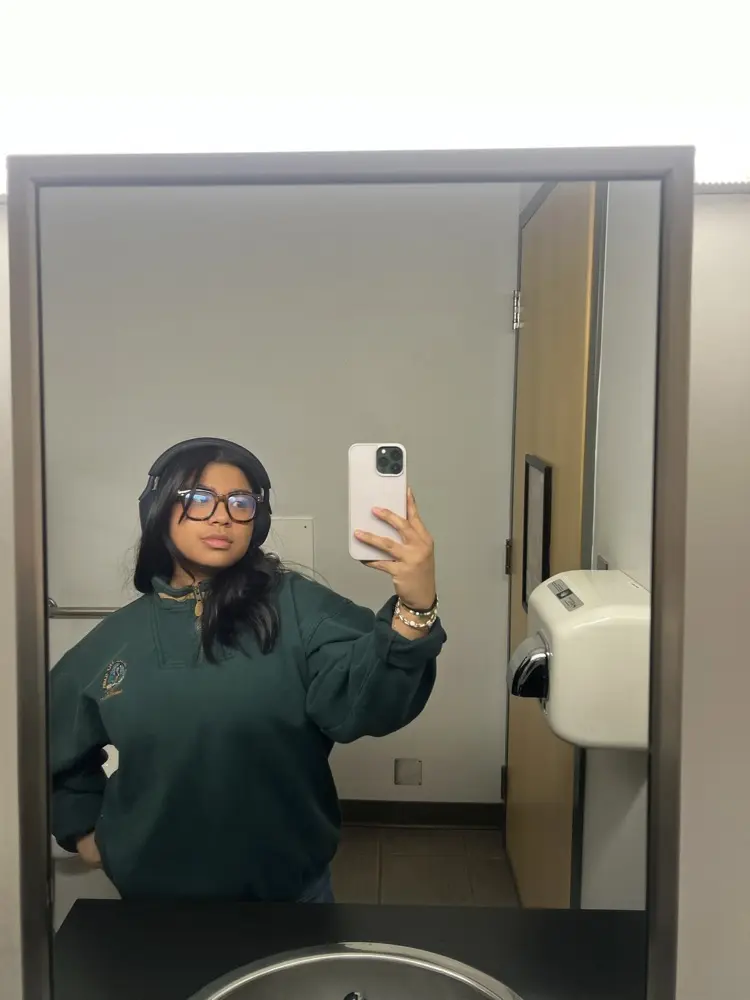 Raeshelle profile pic