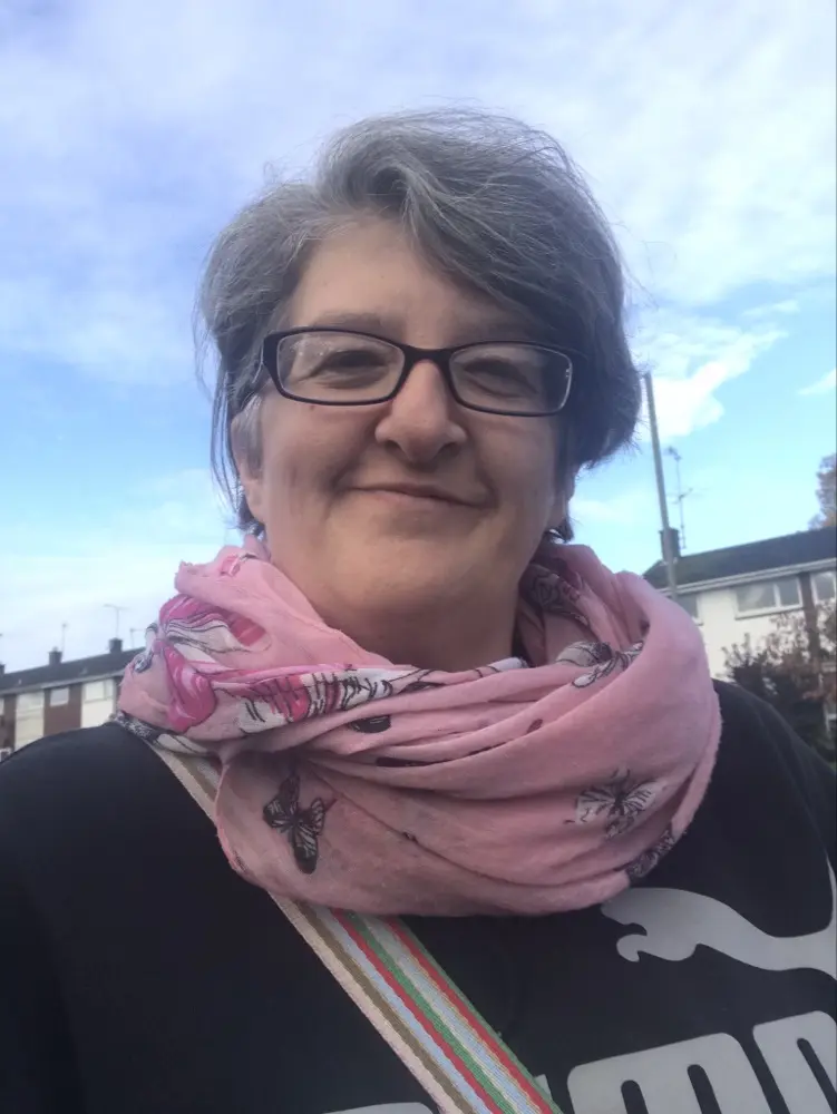 Julie Burns profile pic