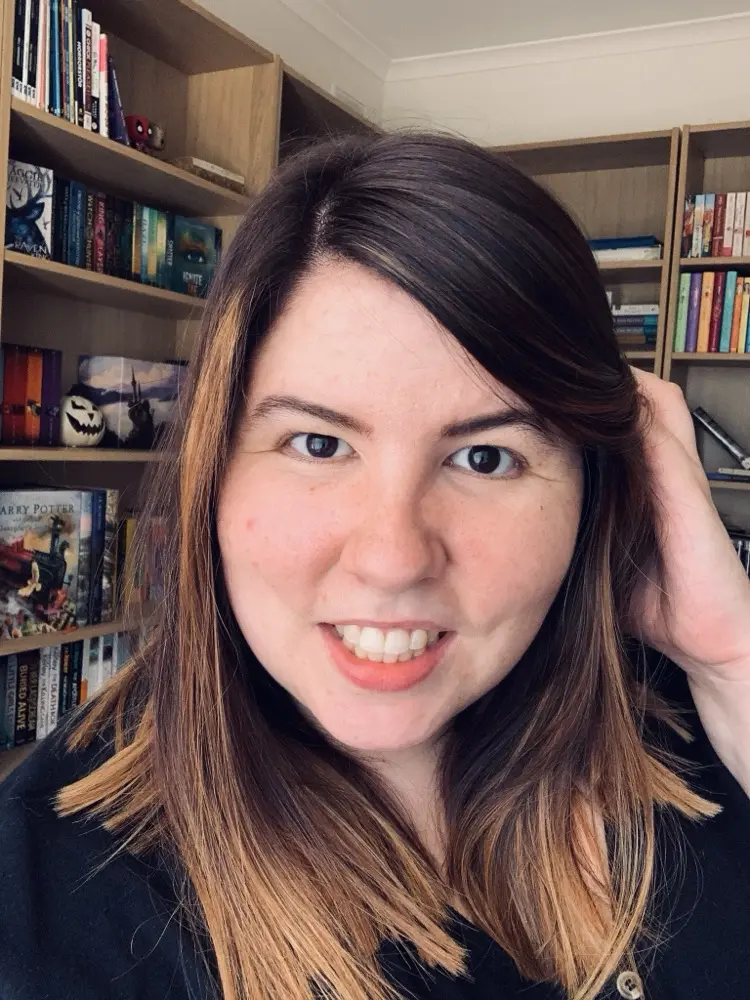 Kerryn (RatherBeReading) profile pic