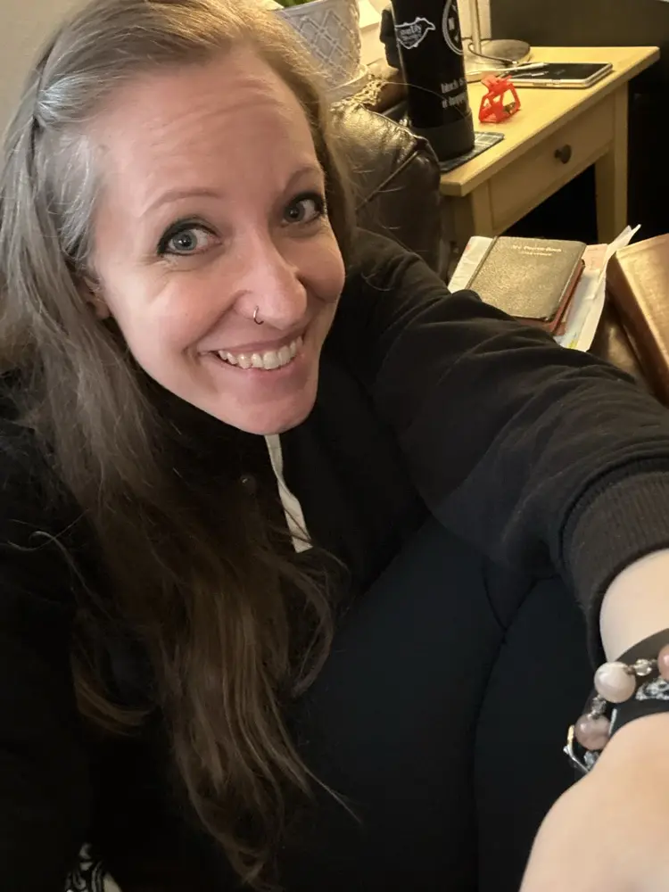 ashley.titus profile pic