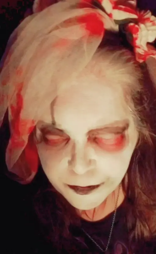 artist_carrie profile pic