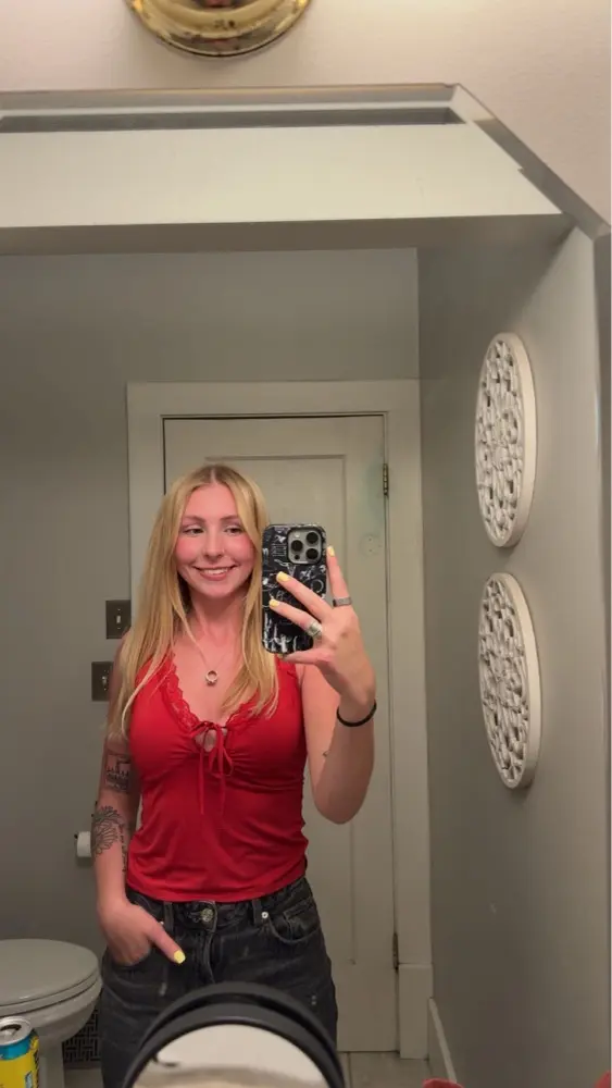 Estelle Ross profile pic