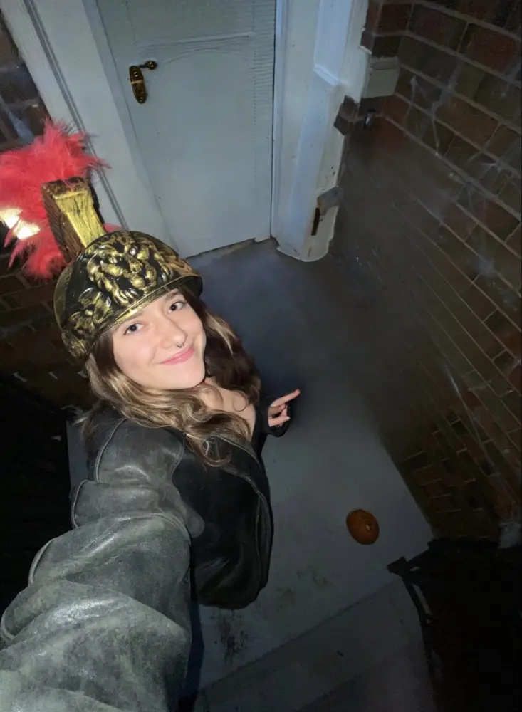 Madeliene profile pic