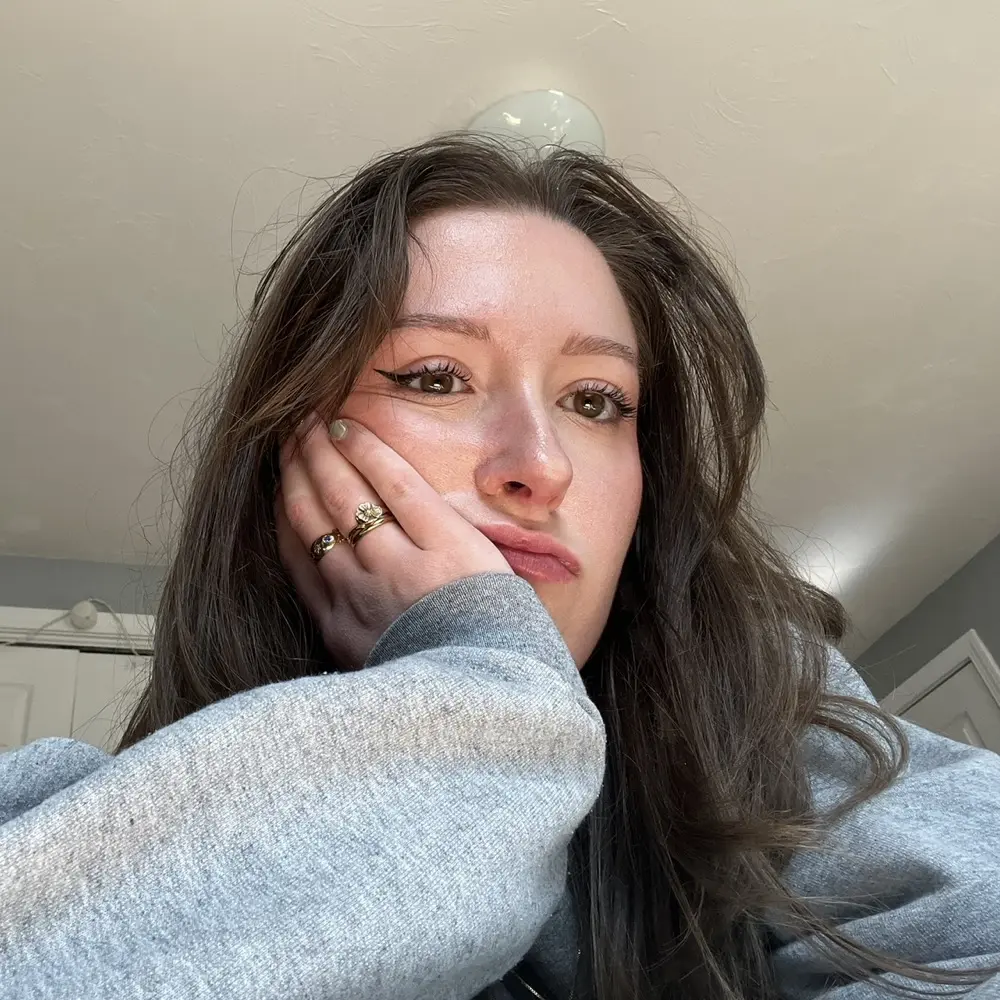 Erin 🌼 profile pic