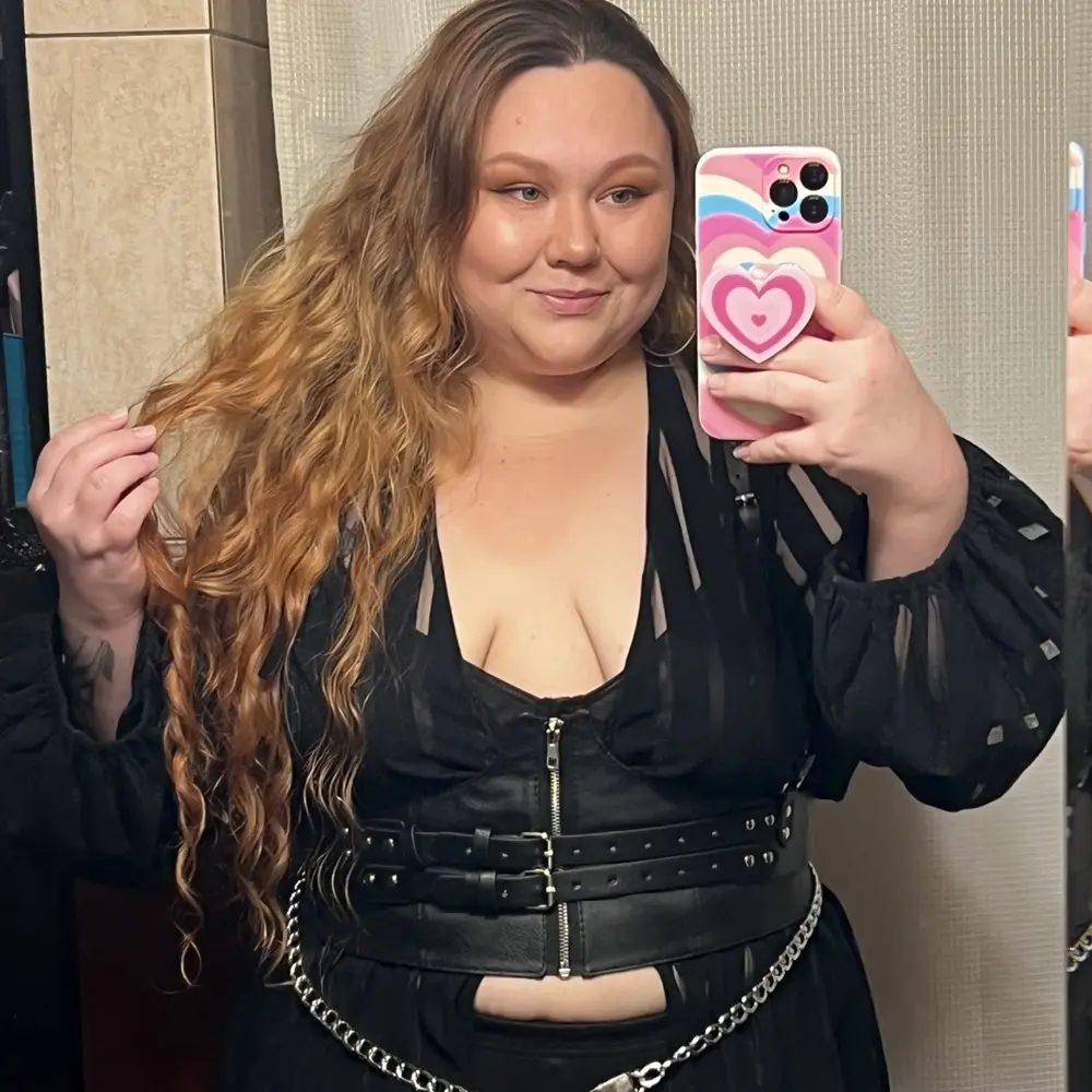 succccubus profile pic